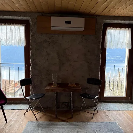 Stone House: Fairytale Flat With Magic View Apartment Bellano