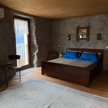 Stone House: Fairytale Flat With Magic View * Bellano